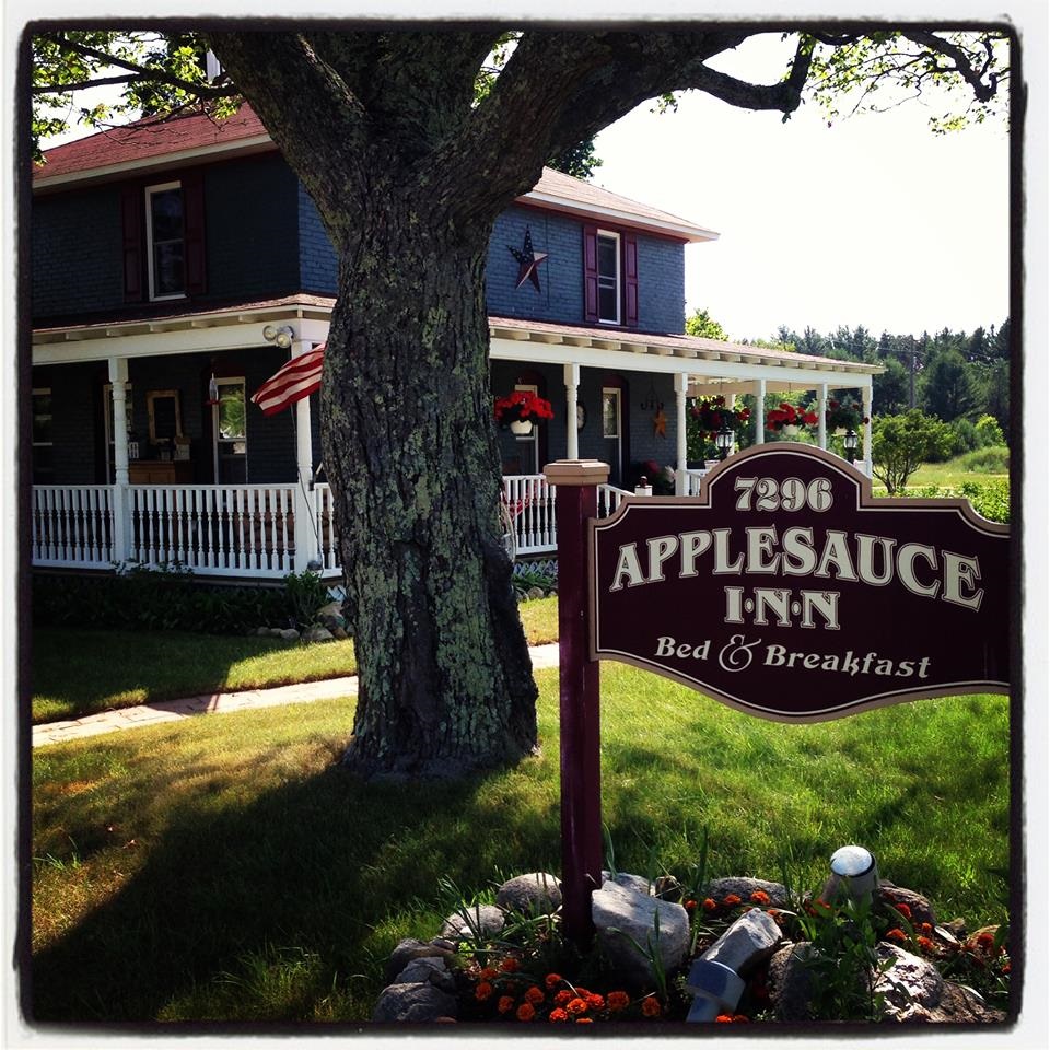 Applesauce Inn