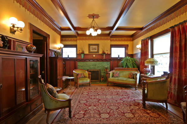 Traverse City area Inns and Bed and Breakfasts, Library